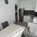 Dina 52 Apartman