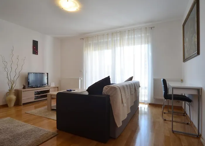 Dina 52 *